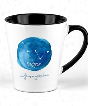 Kubek latte czarny konstelacja Kasjopea Z głową w gwiazdach