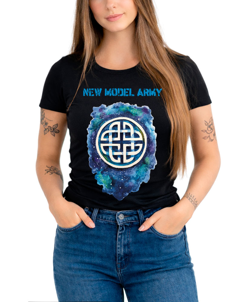 Czarna koszulka NEW MODEL ARMY "40th Anniversary" z dużym celtyckim wzorem na środku, damska, idealna do jeansów.