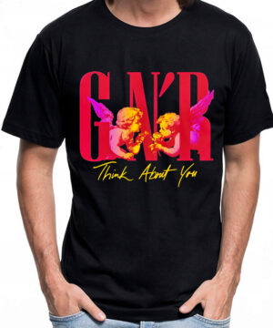 Czarna koszulka Guns N' Roses "Think About You" z czerwonym napisem GNR, żółto-różowymi cherubinami i żółtym napisem.