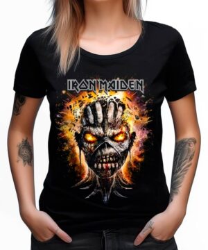 Czarna koszulka IRON MAIDEN "Eddie explode" z grafiką płonącej czaszki, świecącymi oczami i ostrymi zębami.