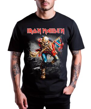 Czarna koszulka IRON MAIDEN "Trooper Vintage" z nadrukiem maskotki Eddie trzymającej brytyjską flagę, unisex.