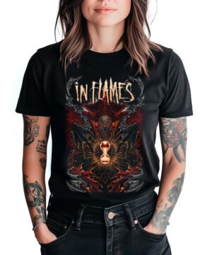 Czarna koszulka muzyczna IN FLAMES "Ghost in my head" z ognistym nadrukiem, idealna dla fanów rocka i metalu.