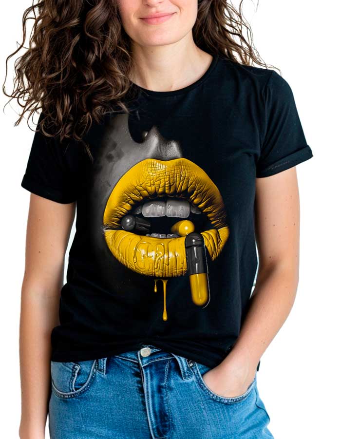 tshirt-damski-czarny-popart-Golden-Pill-Lips