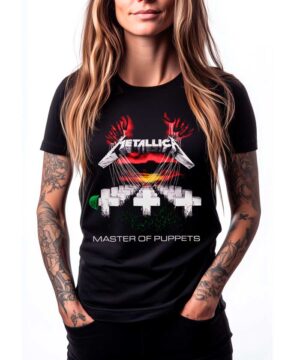 Czarna koszulka METALLICA "Master of Puppets" z kolorowym nadrukiem na przodzie, damska, prezentowana na białym tle.