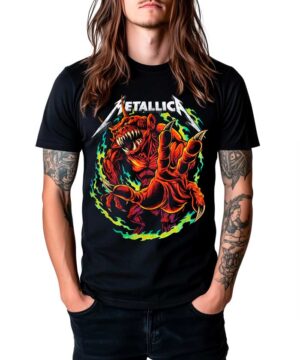 Czarna koszulka METALLICA "Jump in the fire flaming" z czerwonym potworem i płomienistymi akcentami, unisex.