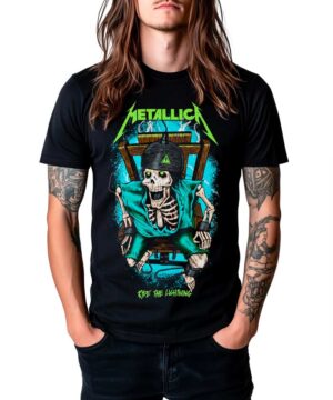 Czarna koszulka METALLICA "Ride the Lightning Sparky" z nadrukiem szkieletu na krześle elektrycznym.