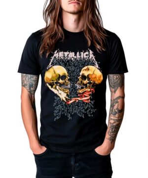 Czarna koszulka METALLICA "Sad but true" z dwoma żółtymi czaszkami i czerwoną błyskawicą na froncie.