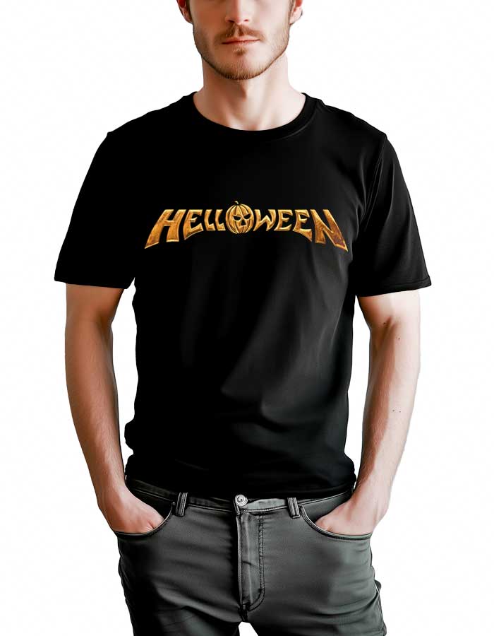 Czarna koszulka męska HELLOWEEN "Gold sign" z pomarańczowym napisem Helloween na przodzie, model stoi na białym tle.