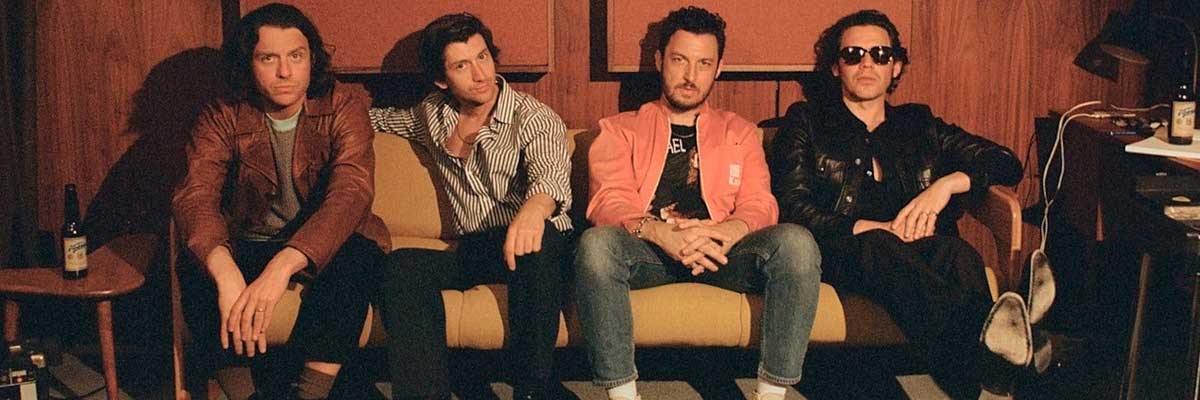 arctic-monkeys-concert-03