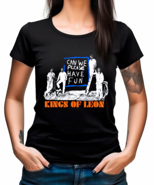 Czarna koszulka damska KINGS OF LEON "Can we please have fun World Tour" z nadrukiem czterech osób i pomarańczowym logo.