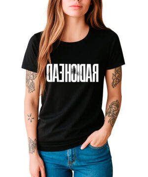 Czarna koszulka damska z napisem RADIOHEAD nadrukowanym w lustrzanym odbiciu białymi, pogrubionymi literami.
