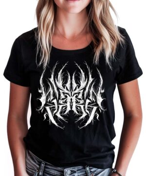 Kobieta w czarnej koszulce LINKIN PARK Casualtee z białym abstrakcyjnym wzorem, na białym tle.