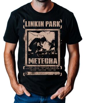 Czarna koszulka LINKIN PARK z nadrukiem "Meteora poster", koncert w sepii oraz duży biały napis na przodzie.